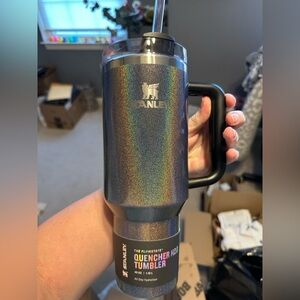 Stanley; Midnight Glitz